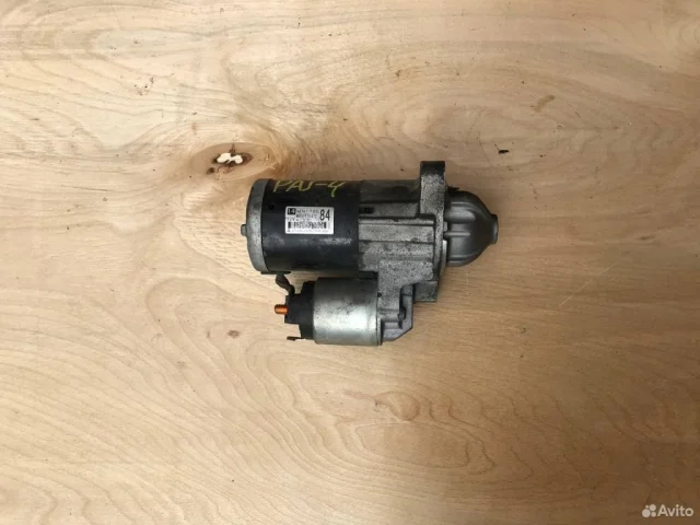 Стартер для Mitsubishi Pajero Sport K90 1997-2009 на фотографиях