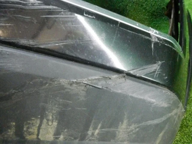 Бампер передний для Cadillac Escalade 4 2013-2020 на фотографиях