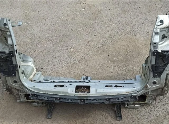 Панель кузова задняя для Opel Zafira C 2011-2015 на фотографиях