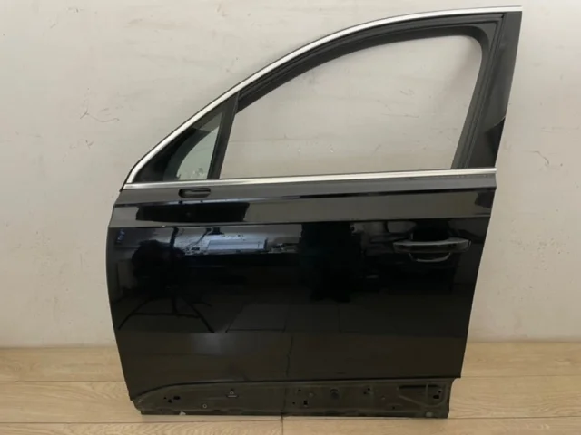 Дверь передняя левая для Audi Q7 4M 2015+ на фотографиях