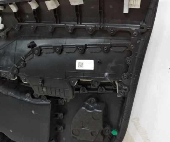 Обшивка двери передняя левая для Hyundai Solaris 2 (2017-2022) на фотографиях