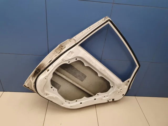 Дверь задняя правая для Hyundai i40 1 Седан 2011-2015 на фотографиях