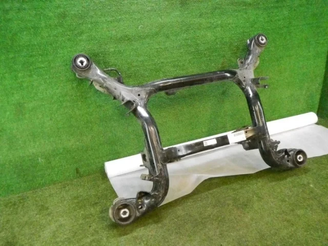 Задний стеклоочиститель для Audi Q7 4L 2005-2015 на фотографиях