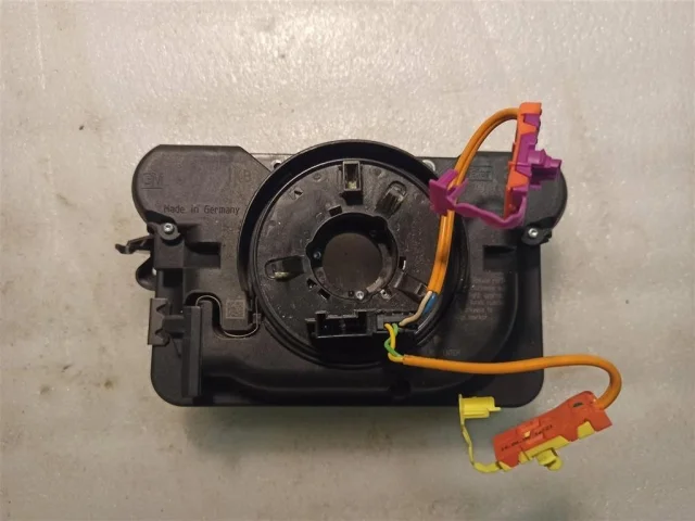 Подрулевой шлейф для Opel Zafira B 2005-2015 на фотографиях