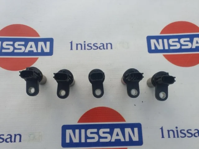 Датчик положения коленвала для Nissan X-Trail T30 RU 2001-2007 на фотографиях