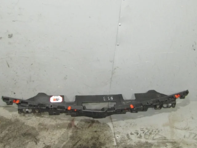 Замок капота для Opel Insignia Седан A 2008-2017 на фотографиях