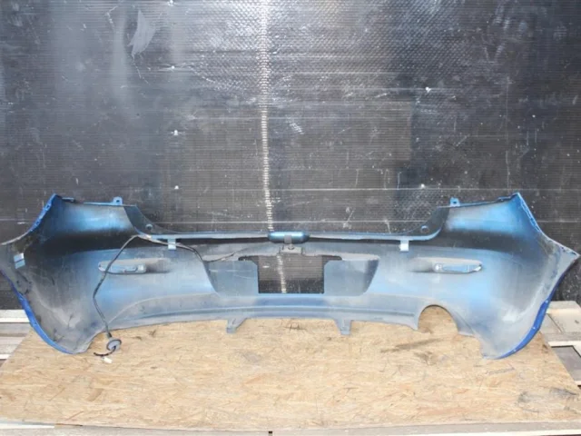 Бампер задний для Mazda 3 BK Хэтчбек 2003-2009 на фотографиях