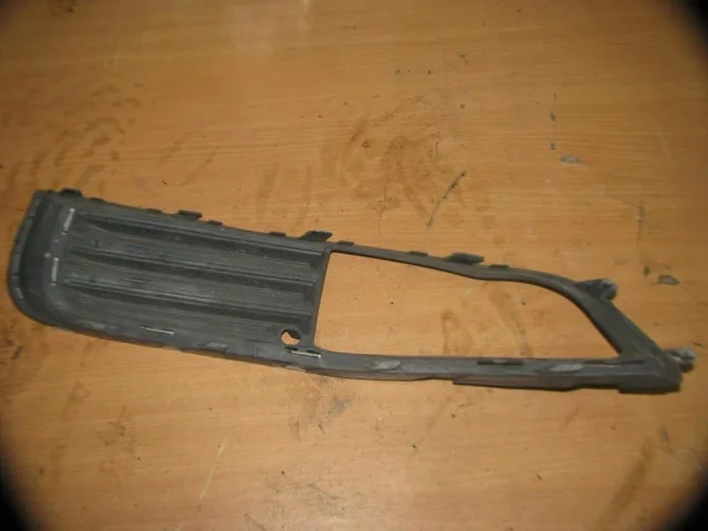 Противотуманка (ПТФ) передняя правая для Opel Insignia Седан A 2008-2017 на фотографиях