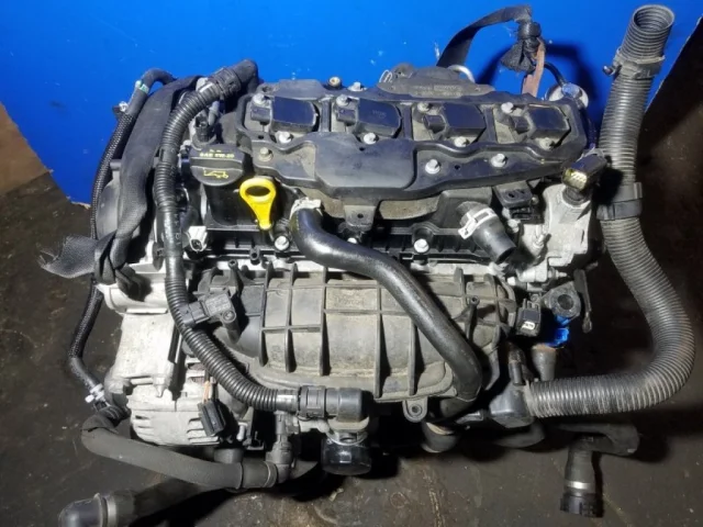 Двигатель без навесного для Ford Kuga CBS 2013-2016 на фотографиях