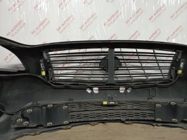 Бампер передний для Infiniti Q Q70 Y51 2013-2018 на фотографиях