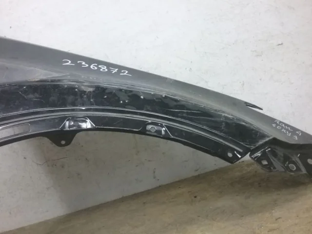 Крыло правое для Toyota RAV4 XA40 rest 2015-2019 на фотографиях