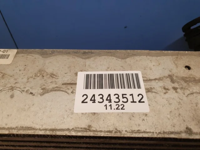 Интеркулер для BMW X5 F15 (Ф15) 2013-2018 на фотографиях