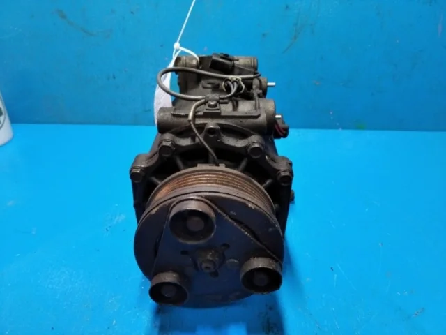 Компрессор кондиционера для Mitsubishi Lancer 9 Седан CS 2003-2010 на фотографиях