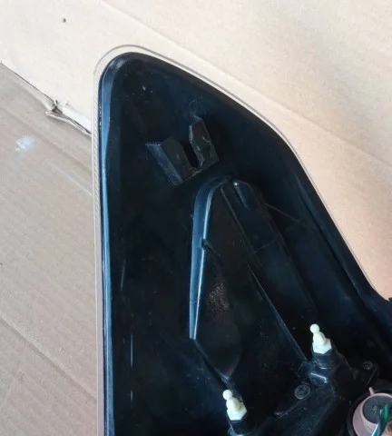 Фонарь правый для Subaru Forester SJ 2013-2016 на фотографиях