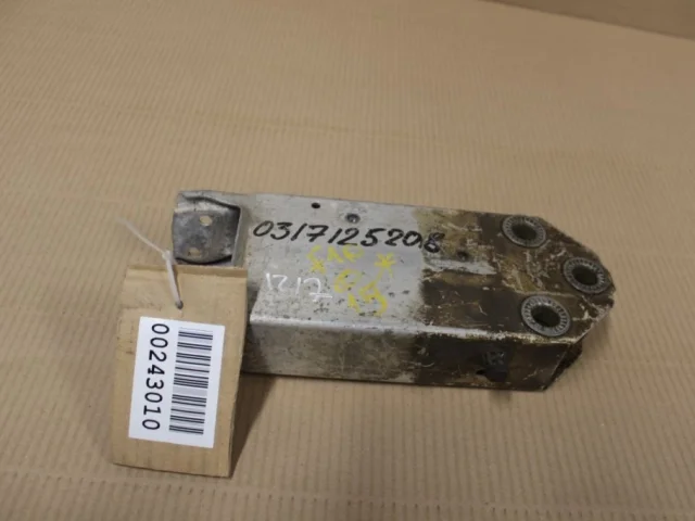 Кронштейн заднего бампера левый для BMW 5er Ф10 2010-2013 на фотографиях