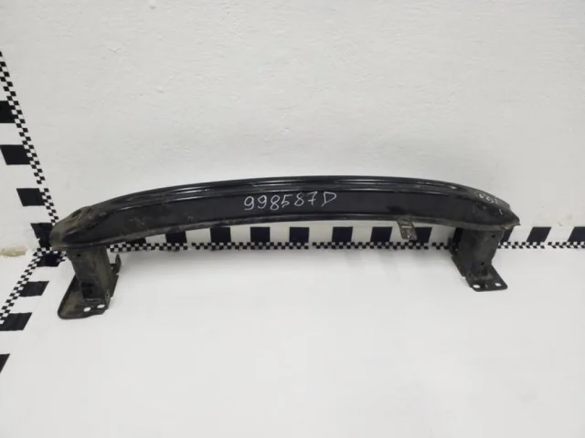 Усилитель переднего бампера для Skoda Rapid I rest NH3 2017-2020 на фотографиях