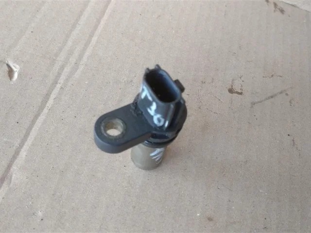 Датчик положения коленвала для Nissan X-Trail T31 RU 2007-2014 на фотографиях