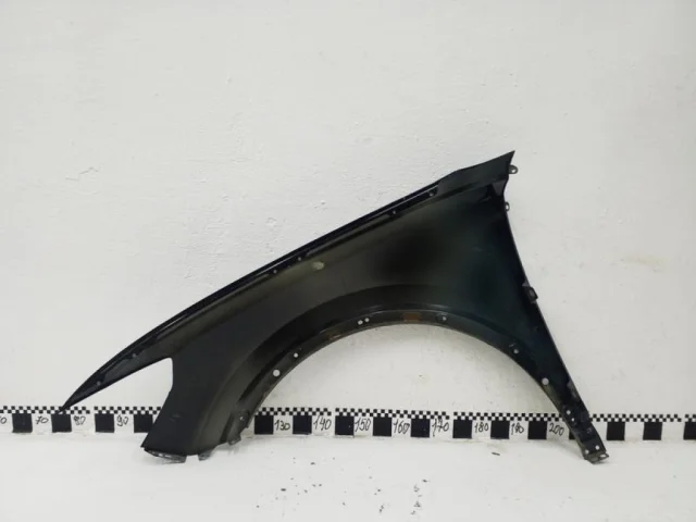 Крыло правое для Audi Q3 F3 2018+ на фотографиях