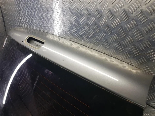 Крышка багажника для Hyundai H-1 TQ 2007-2018 на фотографиях