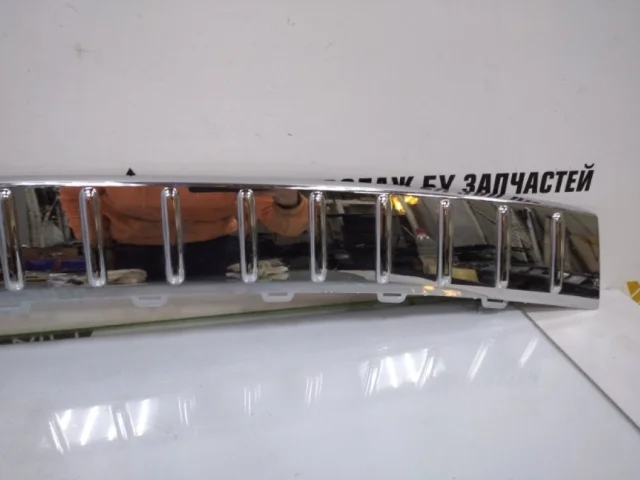 Накладка заднего бампера правая для Volkswagen Touareg I (7L) 2002-2010 на фотографиях