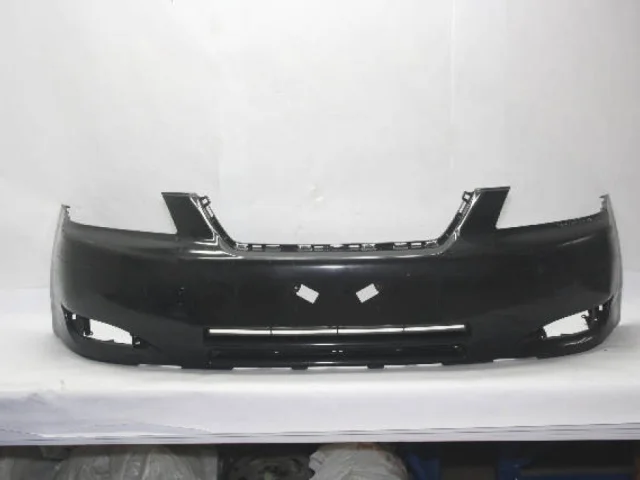 Бампер передний для Toyota Corolla E120/E130 Седан 2000-2007 на фотографиях