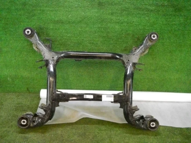 Задний стеклоочиститель для Audi Q7 4L 2005-2015 на фотографиях