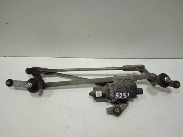 Мотор стеклоочистителя для Nissan Almera Classic B10 2006-2012 на фотографиях