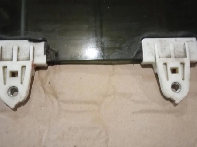 Стекло двери заднее правое для Nissan Qashqai J10 2006-2013 на фотографиях