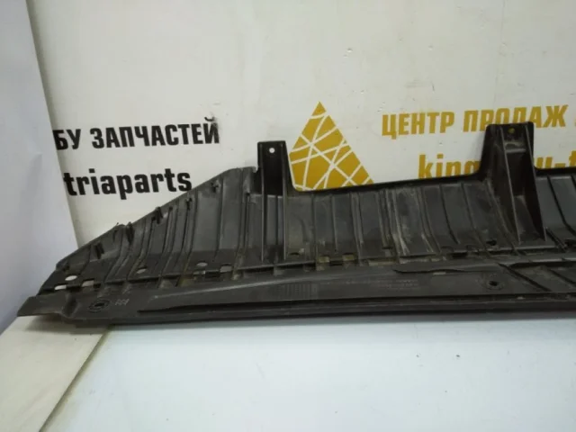 Кожух замка капота для Hyundai Solaris 2 (2017-2022) на фотографиях