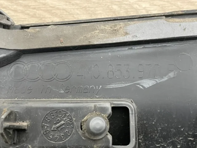 Стекло двери заднее правое для Audi Q7 4M 2015+ на фотографиях