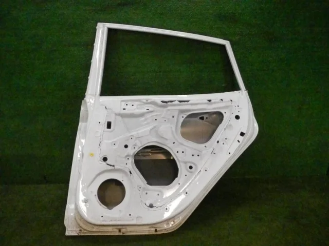 Фонарь правый для Hyundai Solaris 1 RB (2011-2013) Хэтчбек на фотографиях