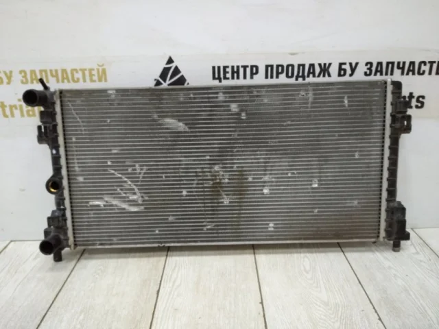 Радиатор охлаждения ДВС для Skoda Rapid I rest NH3 2017-2020 на фотографиях