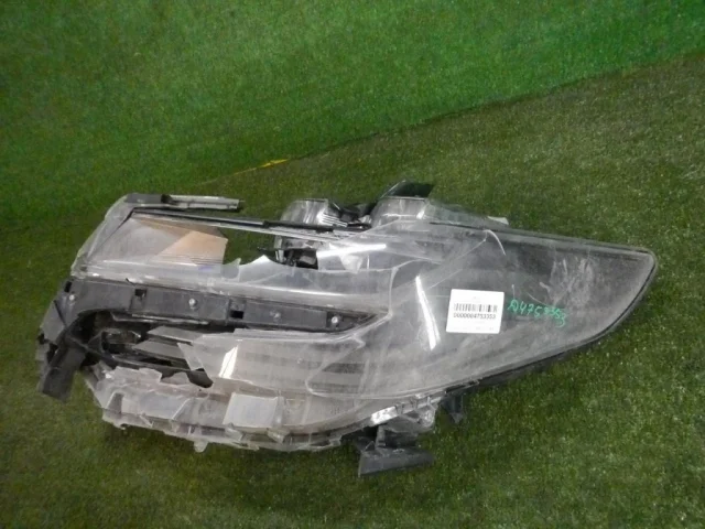 Фара левая для Toyota Alphard H30 2015+ на фотографиях