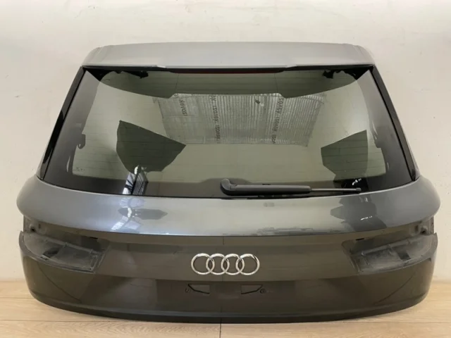 Дверь багажника для Audi Q7 4M 2015+ на фотографиях