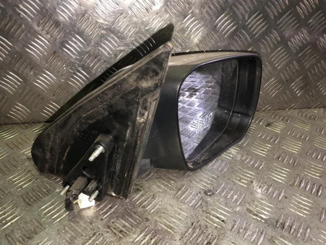 Зеркало боковое правое для Suzuki Grand Vitara 2005-2014 на фотографиях