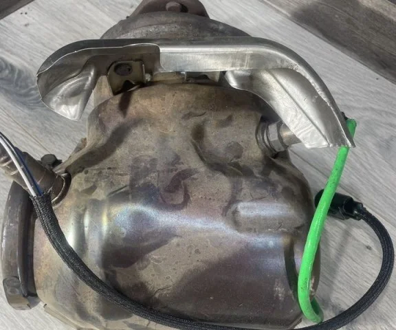 Катализатор для Volvo XC90 II L 2014-2019 на фотографиях