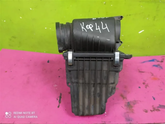 Корпус воздушного фильтра для Audi Q7 4L 2005-2015 на фотографиях