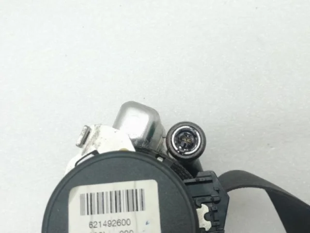 Ремень безопасности передний правый для Skoda Rapid I NH3 2012-2017 на фотографиях