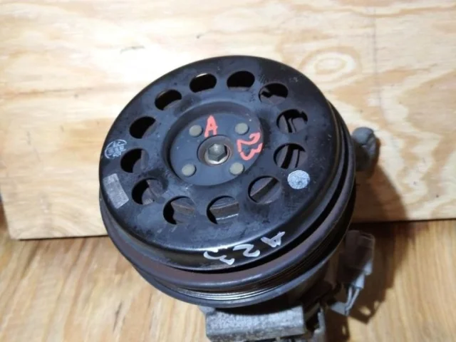 Компрессор кондиционера для Toyota RAV4 XA20 2000-2005 на фотографиях