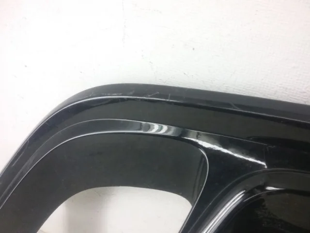 Фартук (спойлер) заднего бампера для Volkswagen Touareg II (7P5) Rest 2014-2018 на фотографиях