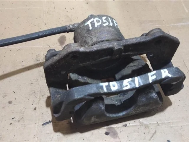 Суппорт передний правый для Suzuki Grand Vitara 2005-2014 на фотографиях