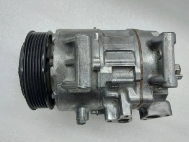 Компрессор кондиционера для Toyota RAV4 XA50 2019+ на фотографиях