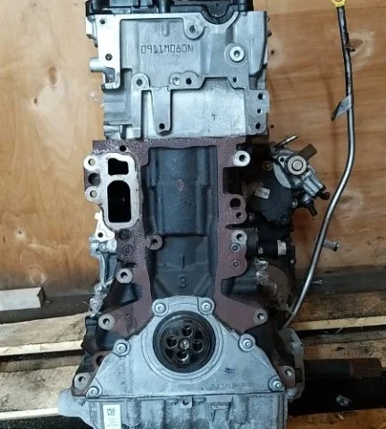 Двигатель без навесного для Mercedes-Benz Vito W447 Vito 2014-2022 на фотографиях