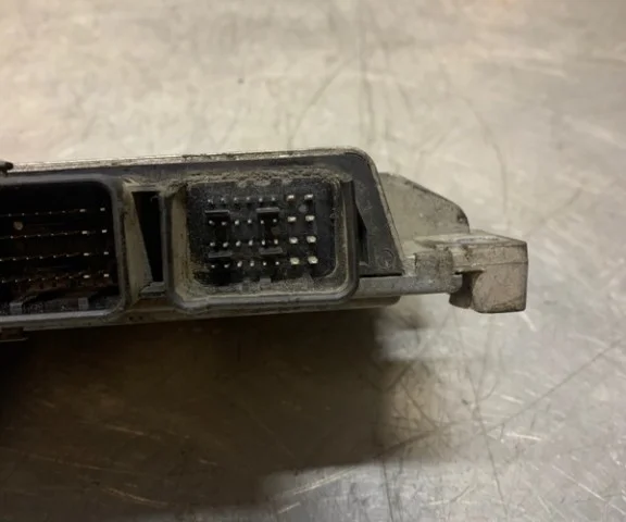 Блок управления двигателем для Renault Logan 2018+ (L8 rest.) на фотографиях