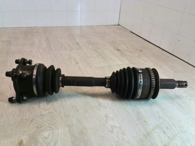 Привод передний правый для Mitsubishi Pajero Sport KH0 rest 2013-2017 на фотографиях