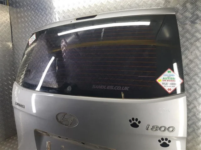 Крышка багажника для Hyundai H-1 TQ 2007-2018 на фотографиях