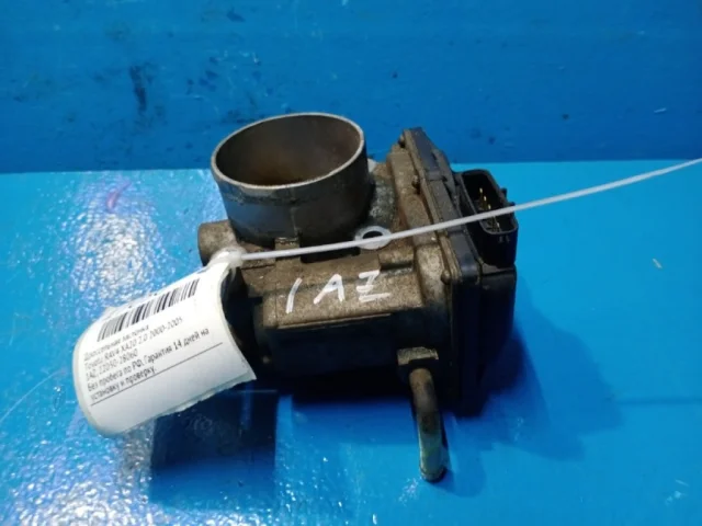 Дроссельная заслонка для Toyota RAV4 XA20 2000-2005 на фотографиях