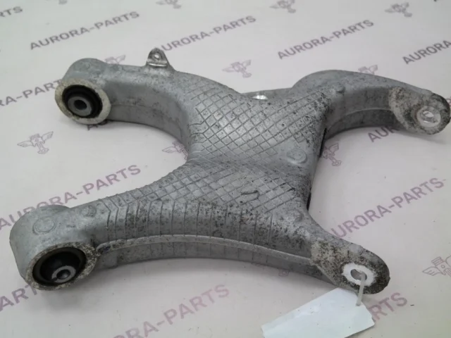 Качающийся рычаг правый для BMW X6 Ф16 F16 2014-2019 на фотографиях