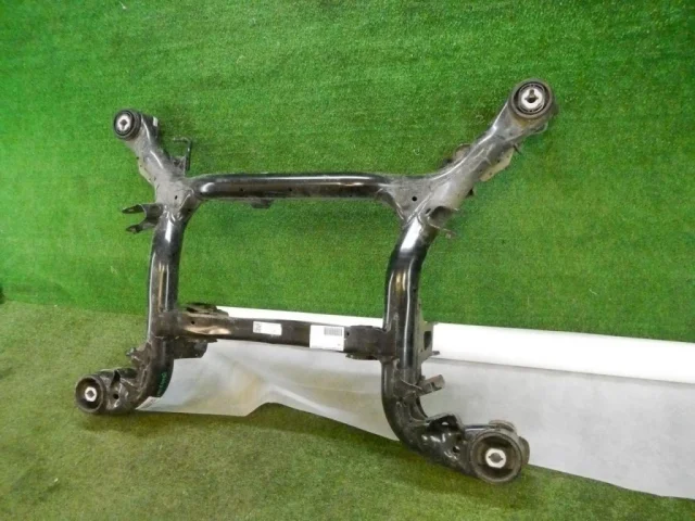 Задний стеклоочиститель для Audi Q7 4L 2005-2015 на фотографиях