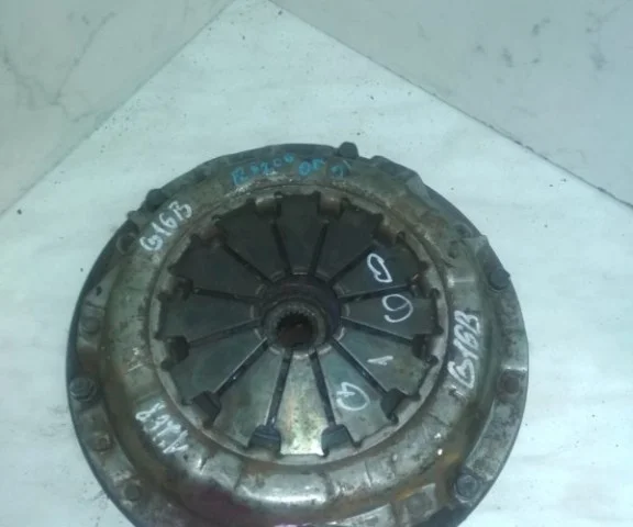 Двигатель для Chevrolet Tracker 2 (5dr) 1998-2004 на фотографиях